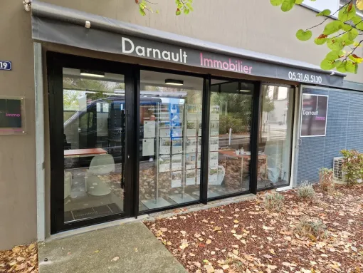 Vente et installation d'une vitrine de magasin de alu sur Toulouse, Verfeil, Fenêtres & Cie