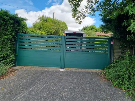 Vente et pose d'un portail alu électrique sur Verfeil , Verfeil, Fenêtres & Cie
