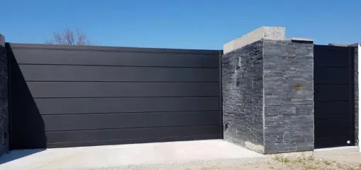 Vente et pose d'un portail aluminium sur castanet, Verfeil, Fenêtres & Cie