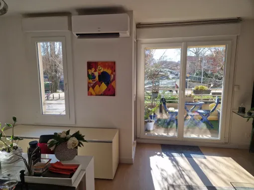 Vente et pose de menuiseries pvc en rénovation dans un appartement sur Toulouse, Verfeil, Fenêtres & Cie