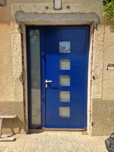 Pose d'une porte d'entrée alu sur Toulouse, Verfeil, Fenêtres & Cie