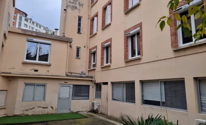 Vente et rénovation de fenêtres en PVC dans un appartement à Toulouse, Verfeil, Fenêtres & Cie