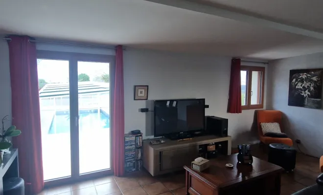 Vente et pose de menuiseries INTERNORM en PVC/ALU et en BOIS/ALU à Verfeil, Verfeil, Fenêtres & Cie