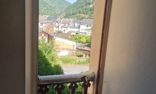 Pose de menuiseries PVC / Alu sur Bagnères de Luchon, Verfeil, Fenêtres & Cie