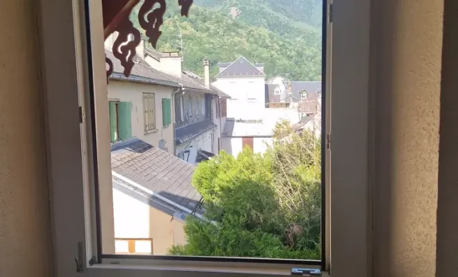 Pose de menuiseries PVC / Alu sur Bagnères de Luchon, Verfeil, Fenêtres & Cie